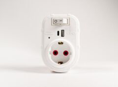 ufo yeni nesil tekli akım korumalı fiş priz beyaz anahtarlı usb ve type-c  li 3000watt