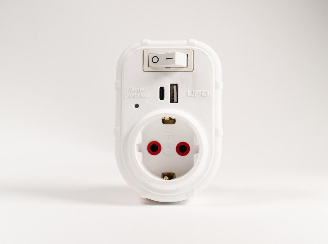 UFO AKIM KORUMALI RENKLİ PRİZ SÜREKLİ KORUMA TYPE-C USB ANAHTARLI